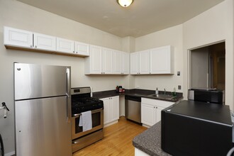 2905 N Mildred Ave in Chicago, IL - Building Photo - Building Photo