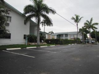 1721 SE 46th Ln in Cape Coral, FL - Building Photo - Building Photo