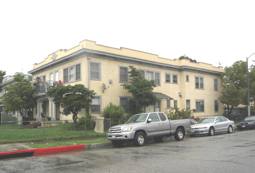 1656 S Wilton Pl in Los Angeles, CA - Foto de edificio