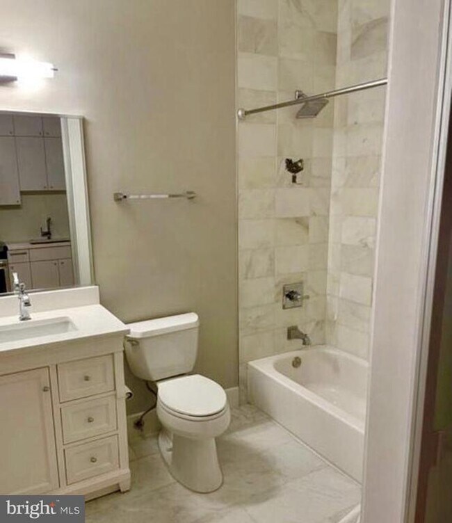 1211 G St SE-Unit -6 in Washington, DC - Building Photo - Building Photo
