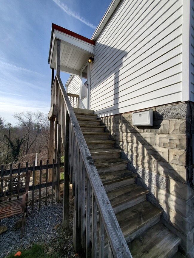 134 Westwood Dr in Beckley, WV - Building Photo - Building Photo
