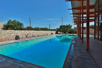 Agave Courtyard in El Paso, TX - Foto de edificio - Other