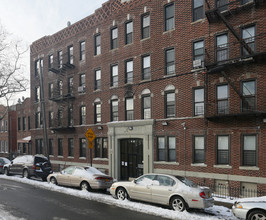 386 E 94th St in Brooklyn, NY - Building Photo - Building Photo