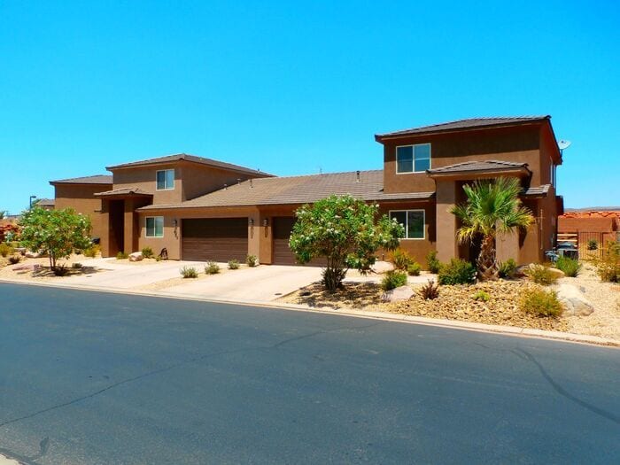 406 N Creek Ridge Dr in Washington, UT - Building Photo