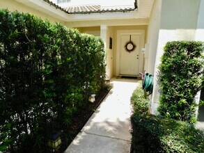 9653 Porta Leona Ln in Boynton Beach, FL - Foto de edificio - Building Photo