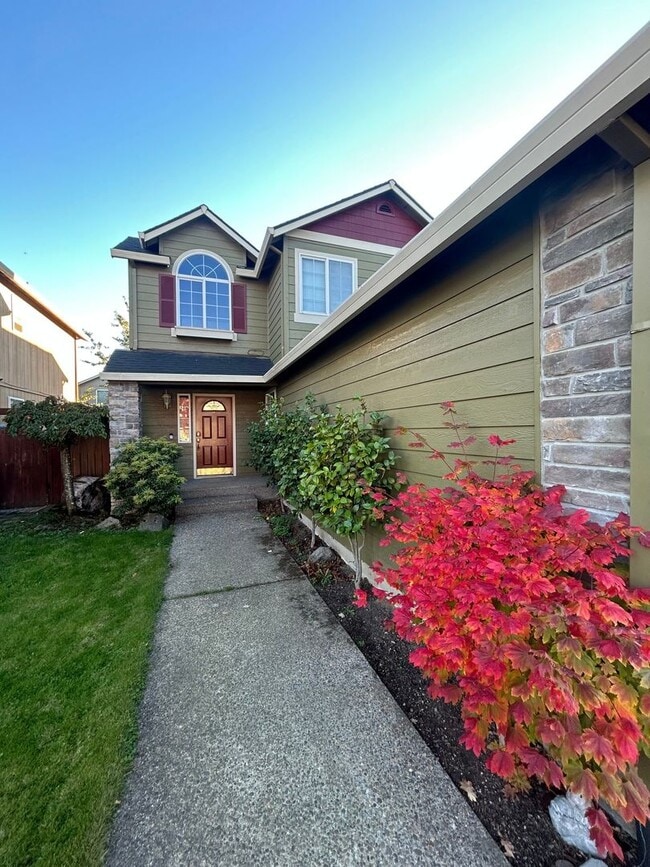 4283 SW Plumeria Way in Beaverton, OR - Building Photo - Building Photo