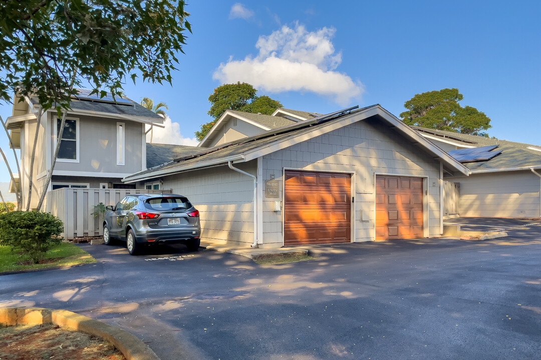 Spruce Ridge Villas in Mililani, HI - Building Photo