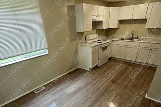 3535 Alpine Pl in Indianapolis, IN - Building Photo - Building Photo