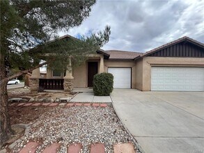 12673 Field Way in Victorville, CA - Building Photo - Building Photo