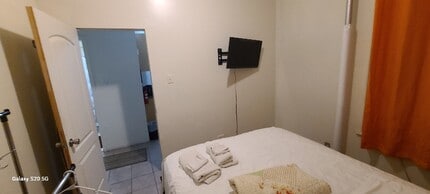524 Timpson Pl in Bronx, NY - Building Photo - Building Photo
