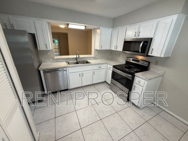 property at 4435 Brook Hollow Cir