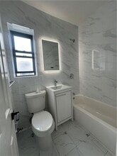 801 Albany Ave in Brooklyn, NY - Foto de edificio - Building Photo