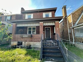 1130 Downlook St in Pittsburgh, PA - Building Photo