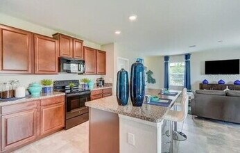 7412 Rosy Periwinkle Ct in Tampa, FL - Building Photo - Building Photo