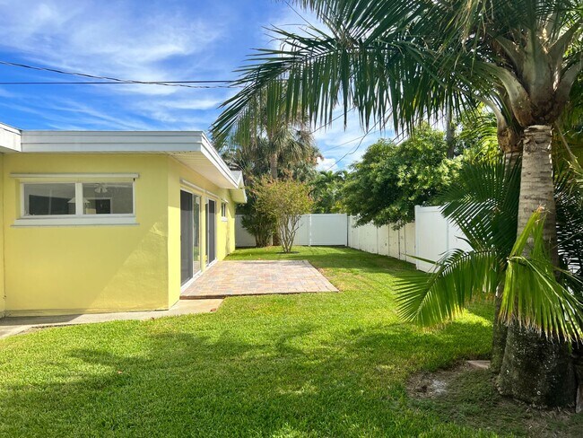 4200 49th Ave S in St. Petersburg, FL - Building Photo - Building Photo
