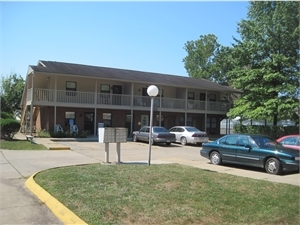 Fairfax Gardens in Ripley, WV - Foto de edificio