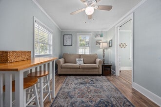 347 Seabreeze Dr in Murrells Inlet, SC - Foto de edificio - Building Photo