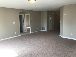 9708 Stream View Trail in Louisville, KY - Building Photo - Building Photo