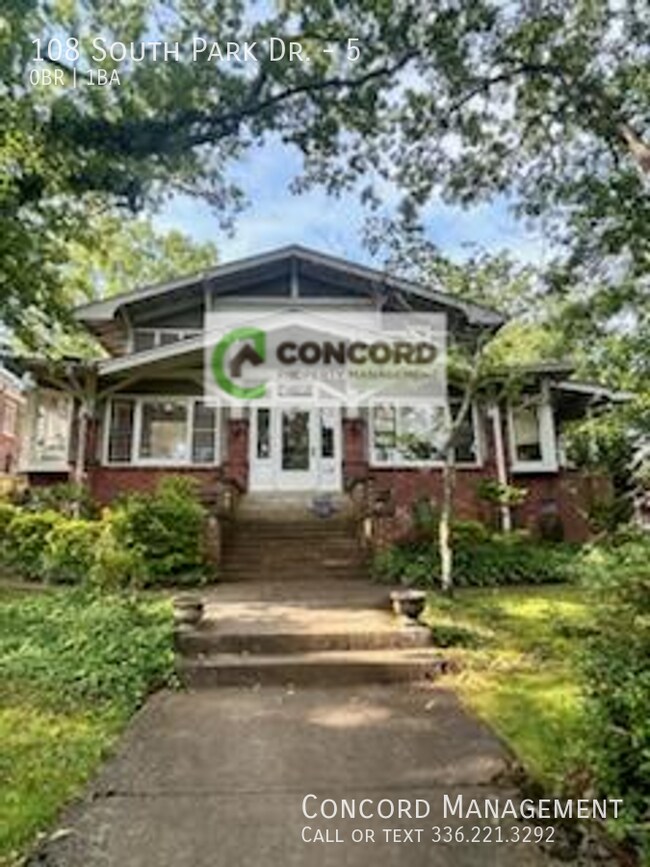 property at 108 S Park Dr