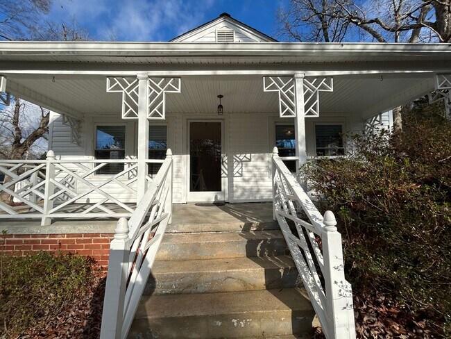 7820 NC-87 in Snow Camp, NC - Building Photo - Building Photo