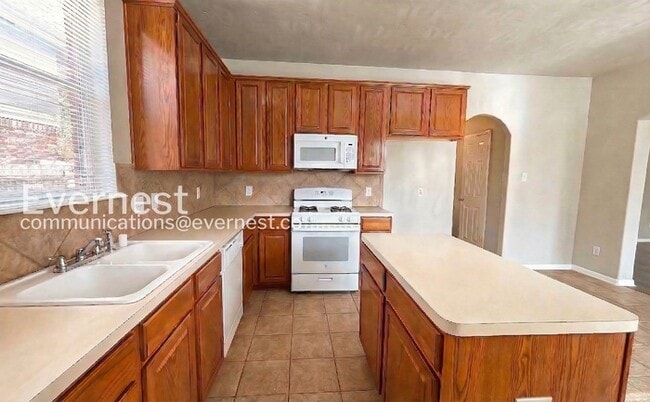 6411 Sparrows Glen Ln in Spring, TX - Building Photo - Building Photo