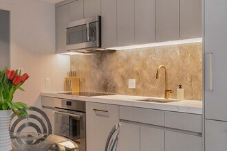 55 Lagrange St in Boston, MA - Building Photo - Building Photo