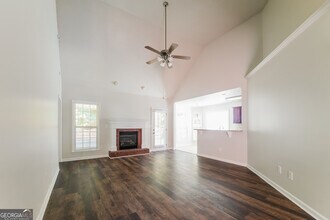 67 Kentucky Ave in Sharpsburg, GA - Building Photo - Building Photo