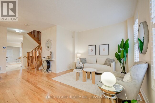 10501 Woodbine Ave in Markham, ON - Building Photo - Building Photo