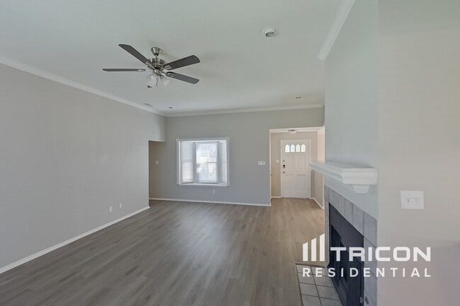 1253 Essex Dr in Desoto, TX - Building Photo - Building Photo