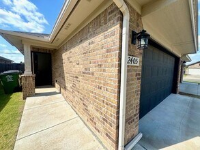 2405 Northcreek Ln in Oklahoma City, OK - Building Photo - Building Photo