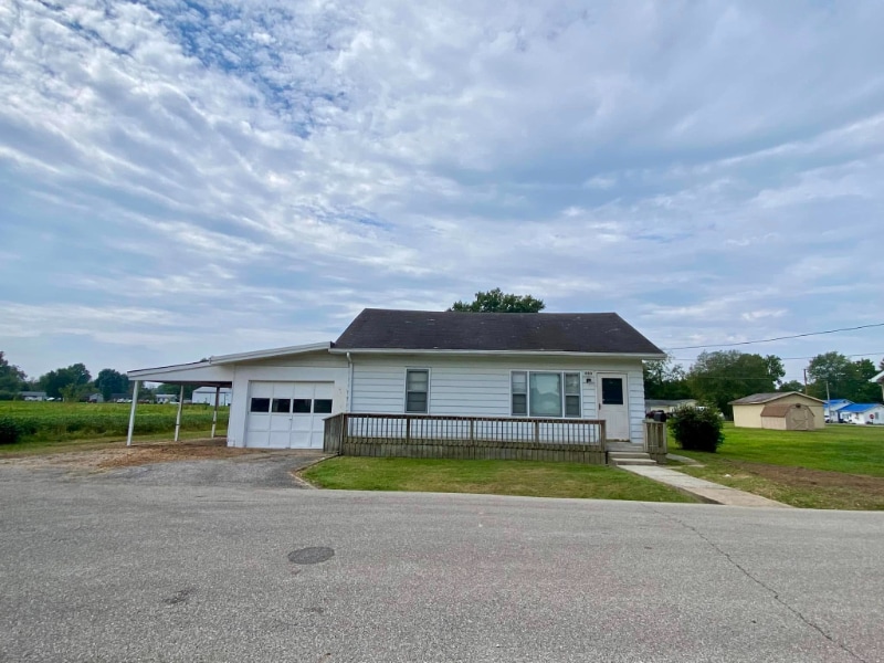880 S 3rd St in Scottsburg, IN - Foto de edificio