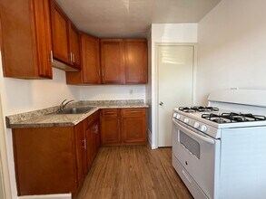 2431-2433 San Pablo Ave in Berkeley, CA - Building Photo - Building Photo