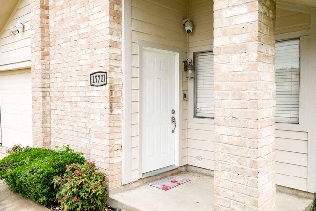 property at 17711 Glenhagen Ct