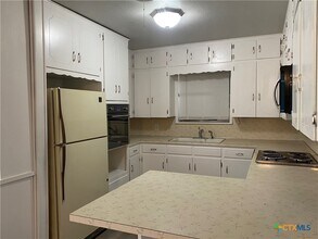706 Forest Dr in Belton, TX - Building Photo - Building Photo