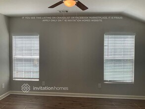 320 W Avenue G in Garland, TX - Building Photo - Building Photo