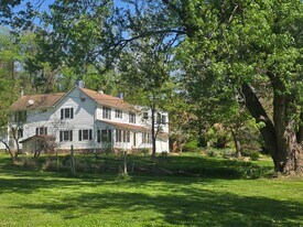 2834 E Boss Arnold Rd in Jefferson, MD - Building Photo