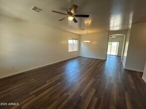 7210 S 41st Dr in Phoenix, AZ - Building Photo - Building Photo