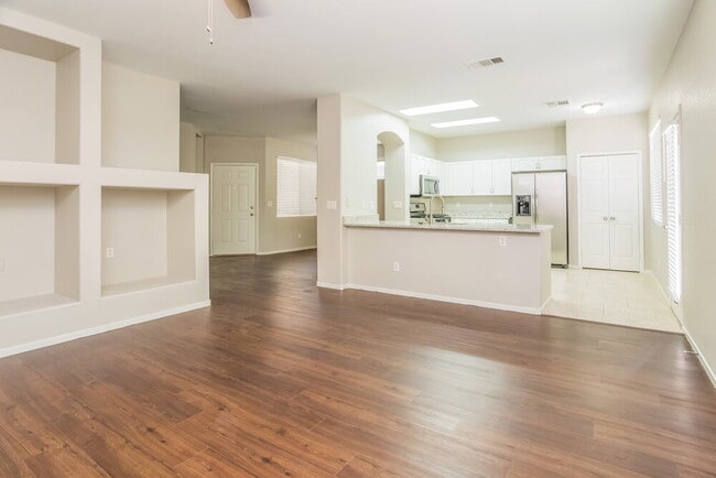 7625 Adornment Ct in Las Vegas, NV - Building Photo - Building Photo