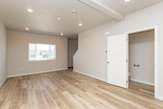 The Croft in Sioux Falls, SD - Building Photo - Interior Photo