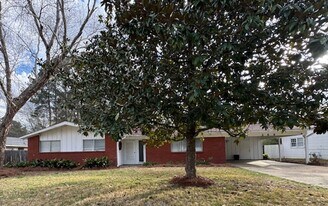 269 Allstate Dr in Jackson, MS - Building Photo
