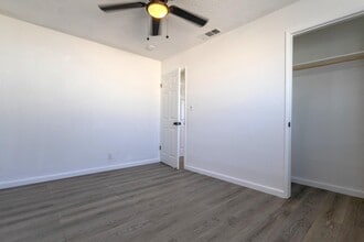 1009 Avon Ct in Modesto, CA - Building Photo - Building Photo
