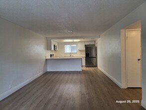 4530 Sparky Dr in Las Vegas, NV - Building Photo - Building Photo