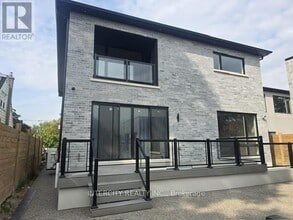 247 Alderbrae Ave in Toronto, ON - Building Photo - Building Photo