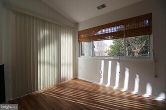 1956 Villaridge Dr in Reston, VA - Building Photo - Building Photo