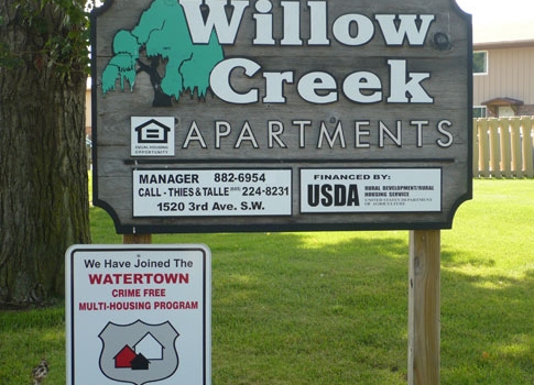 Willow Creek Apartments in Watertown, SD - Foto de edificio - Other