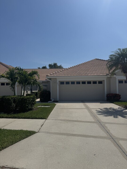 1931 San Silvestro Dr in Venice, FL - Building Photo
