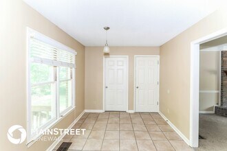 102 Country Pl in Memphis, TN - Building Photo - Building Photo