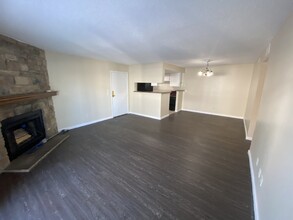 18033 E Ohio Ave in Aurora, CO - Building Photo - Building Photo