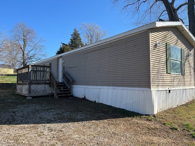 1900 Harper Dr in Atchison, KS - Foto de edificio - Building Photo