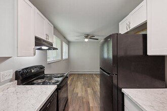 3800 Dina Terrace in Cheviot, OH - Building Photo - Building Photo